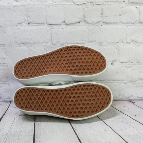 Vans All Star Chuck Taylor Tri Color Skate Low Top Lace Up Sneaker M 6 L 7.5 - Picture 8 of 8